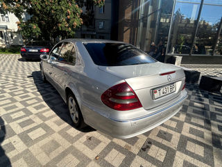 Mercedes E-Class foto 8