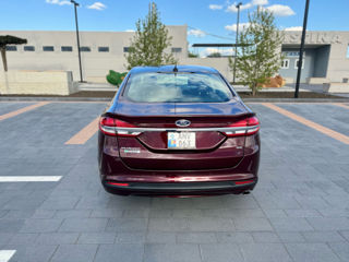 Ford Fusion foto 6