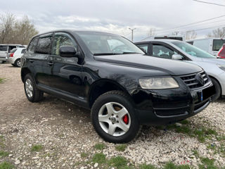 Volkswagen Touareg foto 1