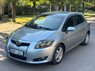 Toyota Auris foto 1