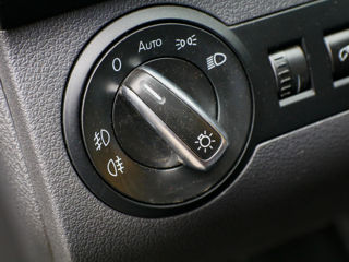 Volkswagen Touran фото 11