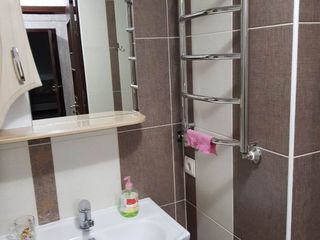 Apartament cu 2 camere, 63 m², Buiucani, Chișinău foto 8