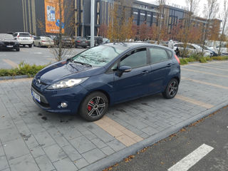 Ford Fiesta foto 4