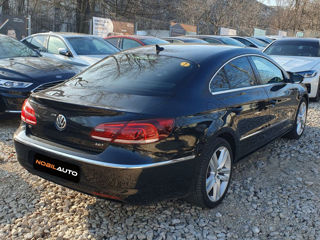 Volkswagen Passat CC foto 4