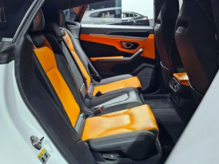 Lamborghini Urus foto 7