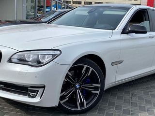 BMW 7 Series foto 4