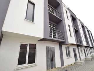 Spre vânzare Townhouse 3 nivele+Terasă, sec. Sculeni, str. Bariera Sculeni ! foto 2