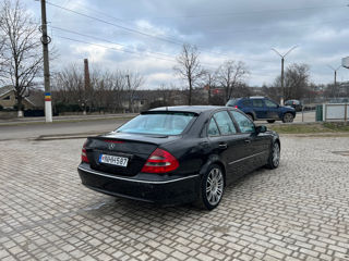 Mercedes E-Class foto 6