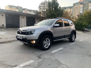 Dacia Duster foto 1