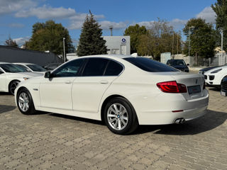 BMW 5 Series foto 7