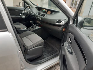 Renault Grand Scenic foto 6