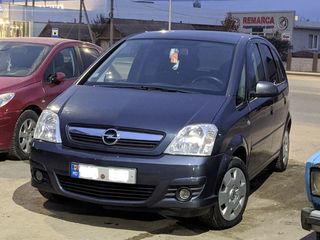 Opel Meriva foto 1