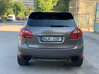 Porsche Cayenne foto 4