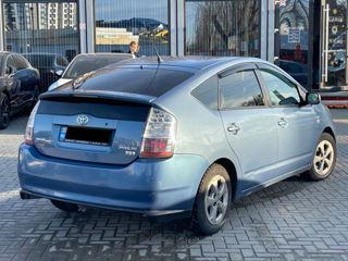 Toyota Prius foto 4