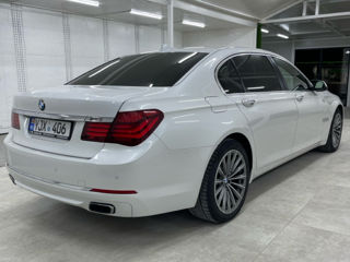 BMW 7 Series foto 3