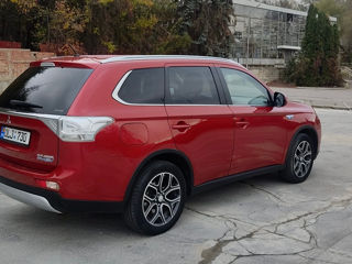 Mitsubishi Outlander foto 10