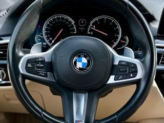 BMW 5 Series foto 6