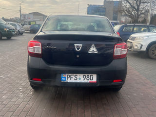 Dacia Logan foto 2