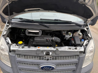 Ford Transit foto 8