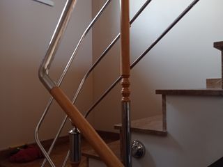 Balustrade din inox combinate cu sticlă, lemn; Перила из нержавейки комб. со стеклом, деревом foto 2