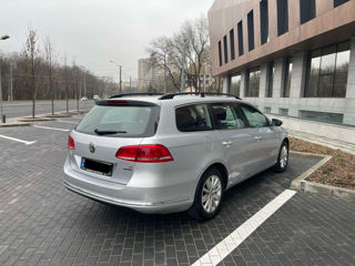 Volkswagen Passat foto 3