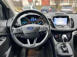 Ford Kuga foto 8