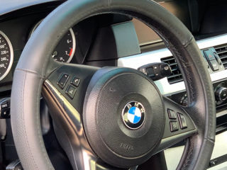 BMW 5 Series foto 6