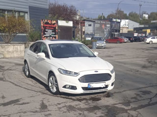 Ford Mondeo foto 2