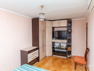 Apartament cu 2 camere, 65 m², Centru, Chișinău foto 9