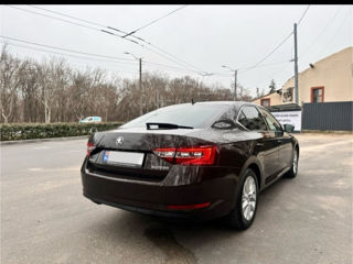 Skoda Superb foto 6