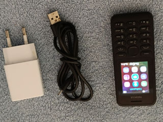 Продам телефон Nokia 130 RM-1037,кабель mico-usb и зарядку,отличное состояние foto 3