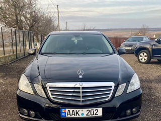 Mercedes E-Class foto 2