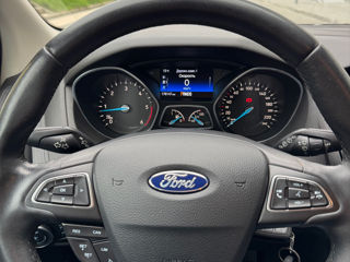 Ford Focus foto 8