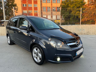 Opel Zafira foto 3