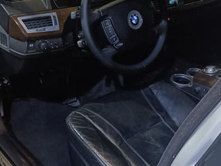 BMW 7 Series foto 3