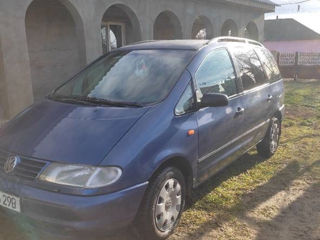 Volkswagen Sharan foto 2