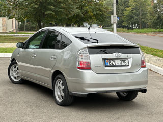 Toyota Prius foto 5