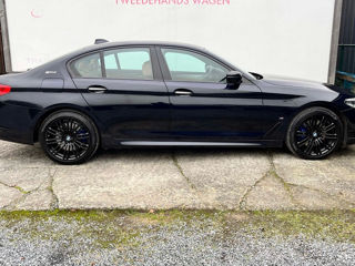 BMW 5 Series foto 6