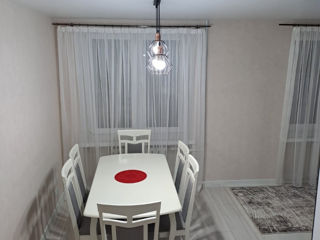 Apartament cu 2 camere, 67 m², Botanica, Chișinău foto 1