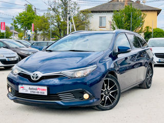 Toyota Auris foto 1