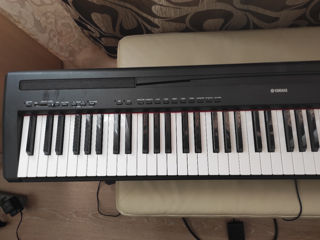 Pian digital"Yamaha"-P85 foto 2