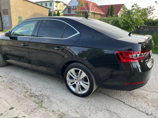 Skoda Superb foto 4