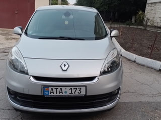 Renault Grand Scenic foto 10