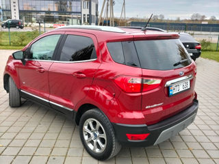 Ford EcoSport foto 3