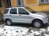 Suzuki Ignis foto 2