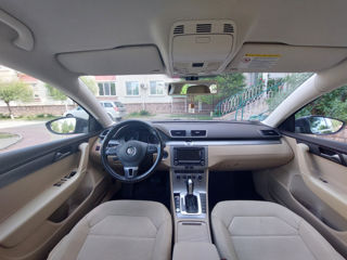 Volkswagen Passat foto 3