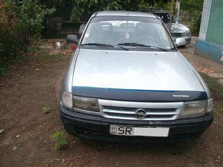 Opel Astra foto 3