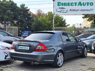 Mercedes E-Class foto 2