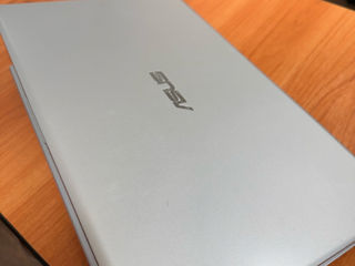 ASUS VivoBook foto 4