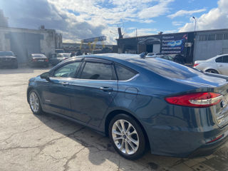 Ford Fusion foto 7